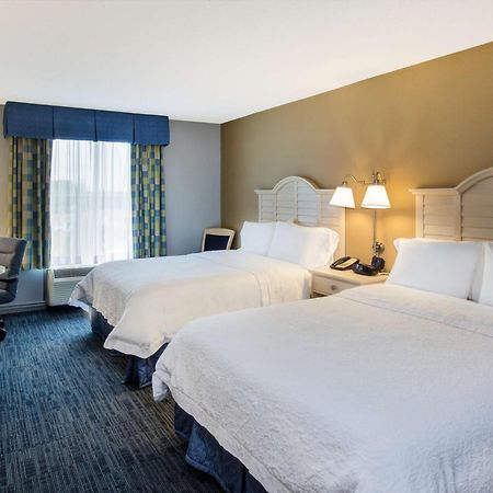 Hampton Inn & Suites - Cape Cod / ווסט יארמאות' מראה חיצוני תמונה