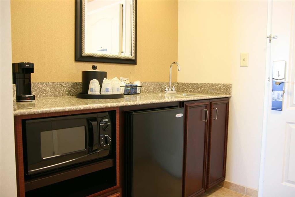 Hampton Inn & Suites - Cape Cod / ווסט יארמאות' חדר תמונה