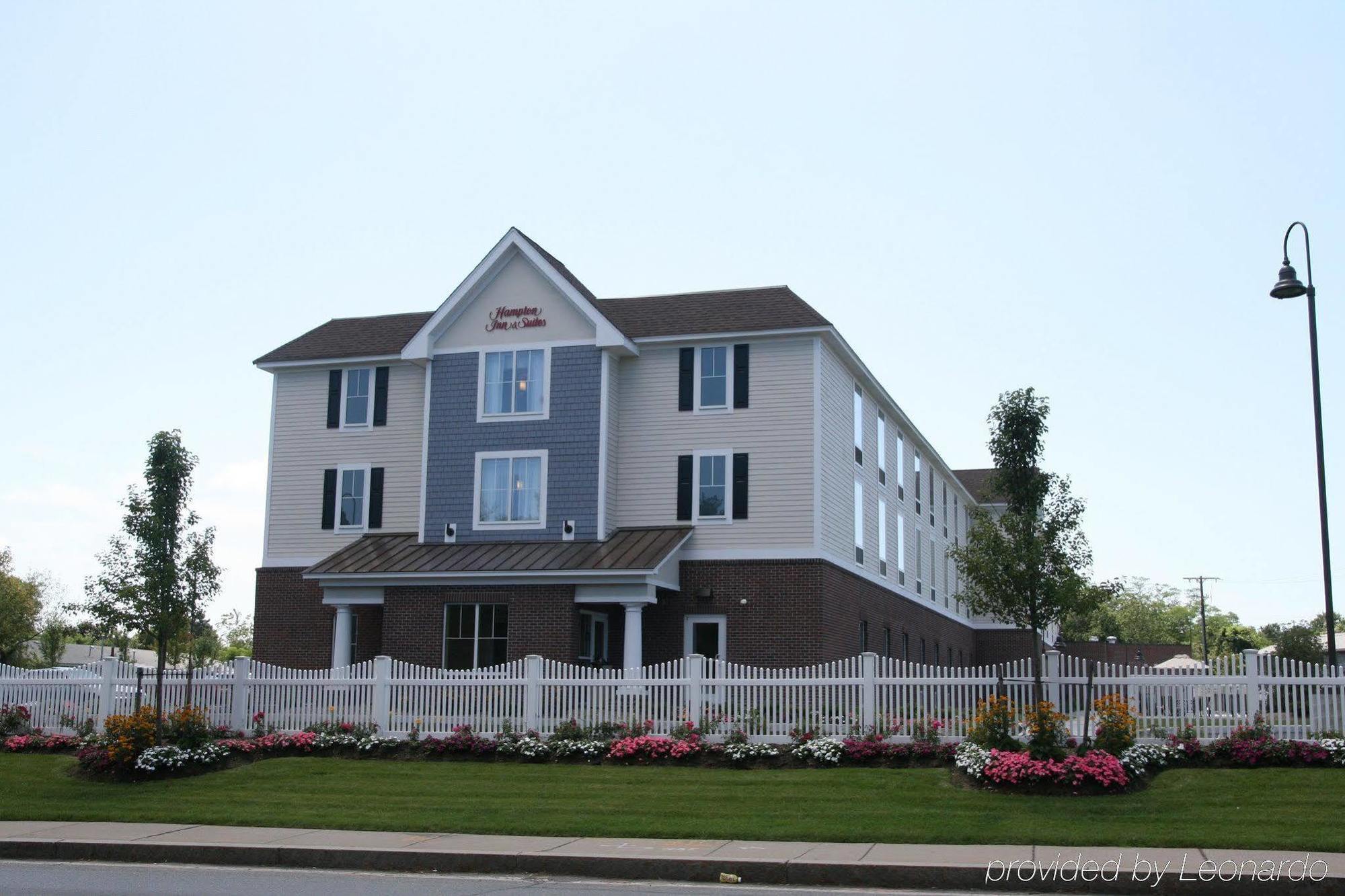 Hampton Inn & Suites - Cape Cod / ווסט יארמאות' מראה חיצוני תמונה